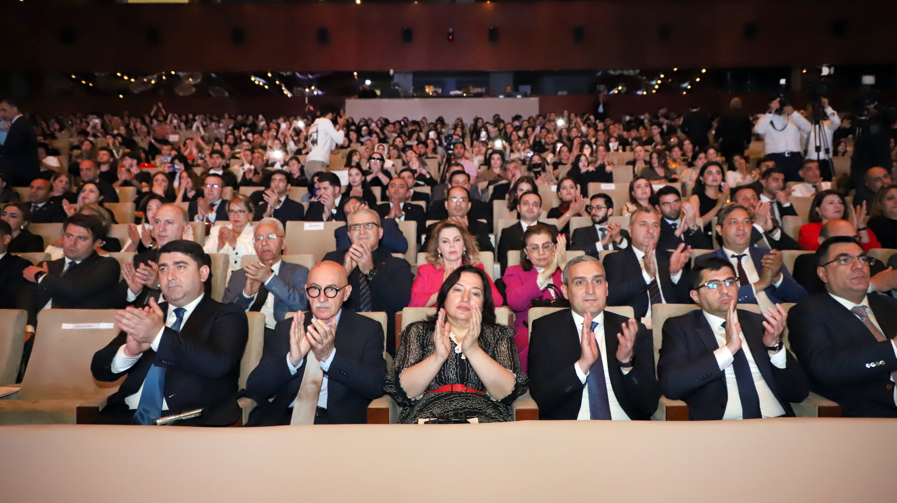Bədii yaradıcılıq müsabiqə-festivalının yekun konserti keçirilib