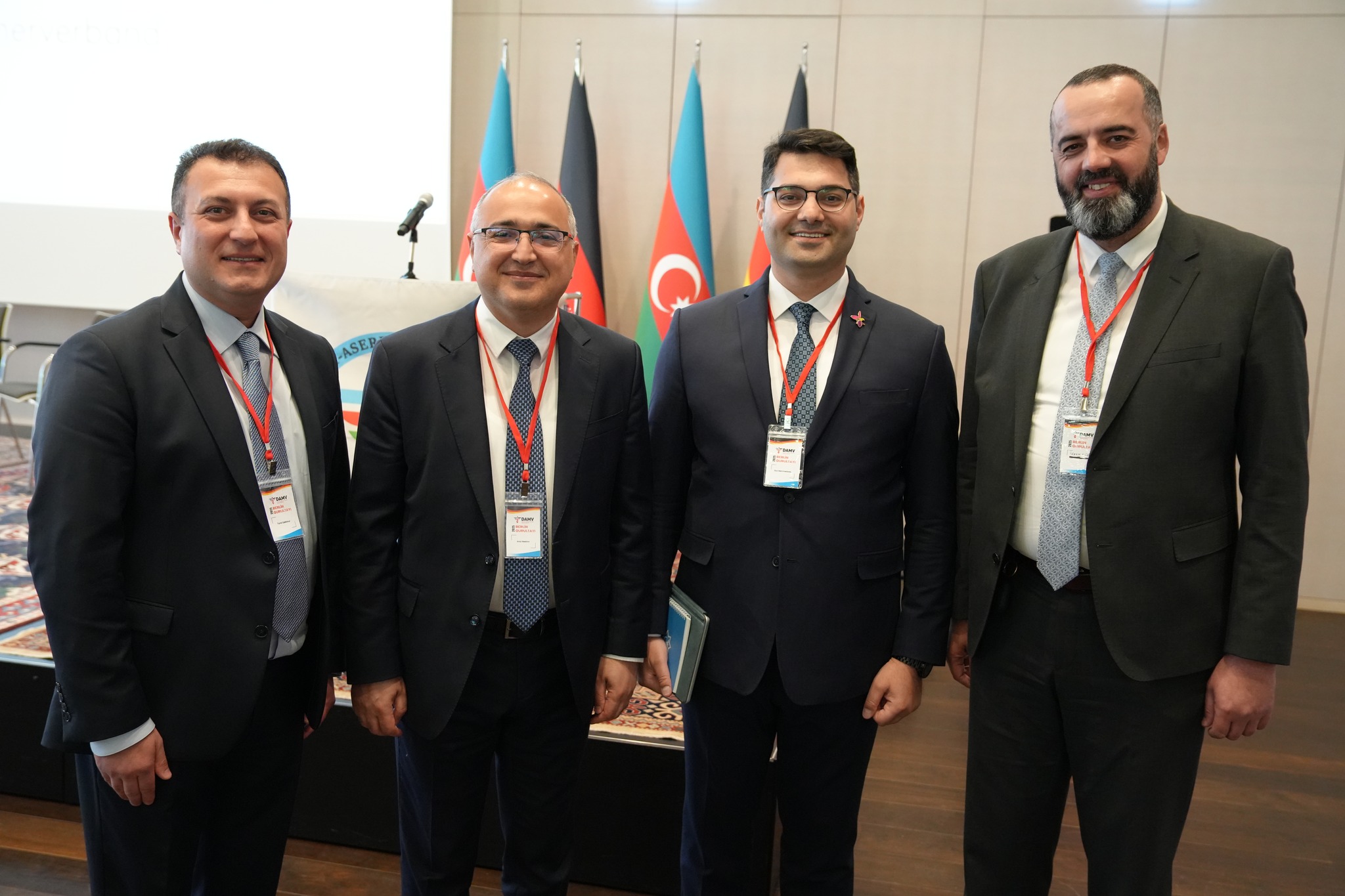 Berlində Azərbaycanlı Həkimlərin Qurultayı keçirilib