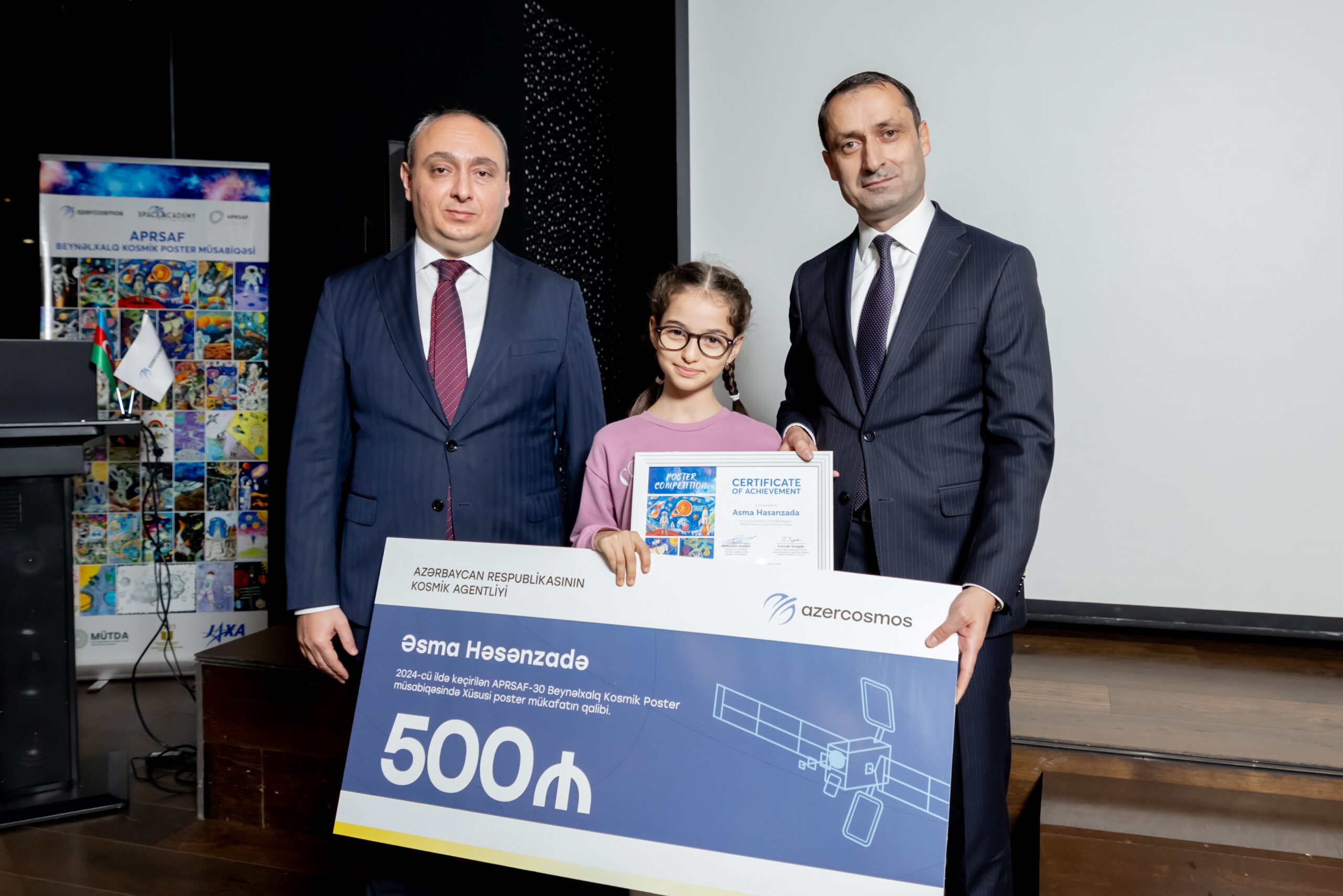 Beynəlxalq Kosmik Poster Müsabiqəsinin qalibləri mükafatlandırılıb 