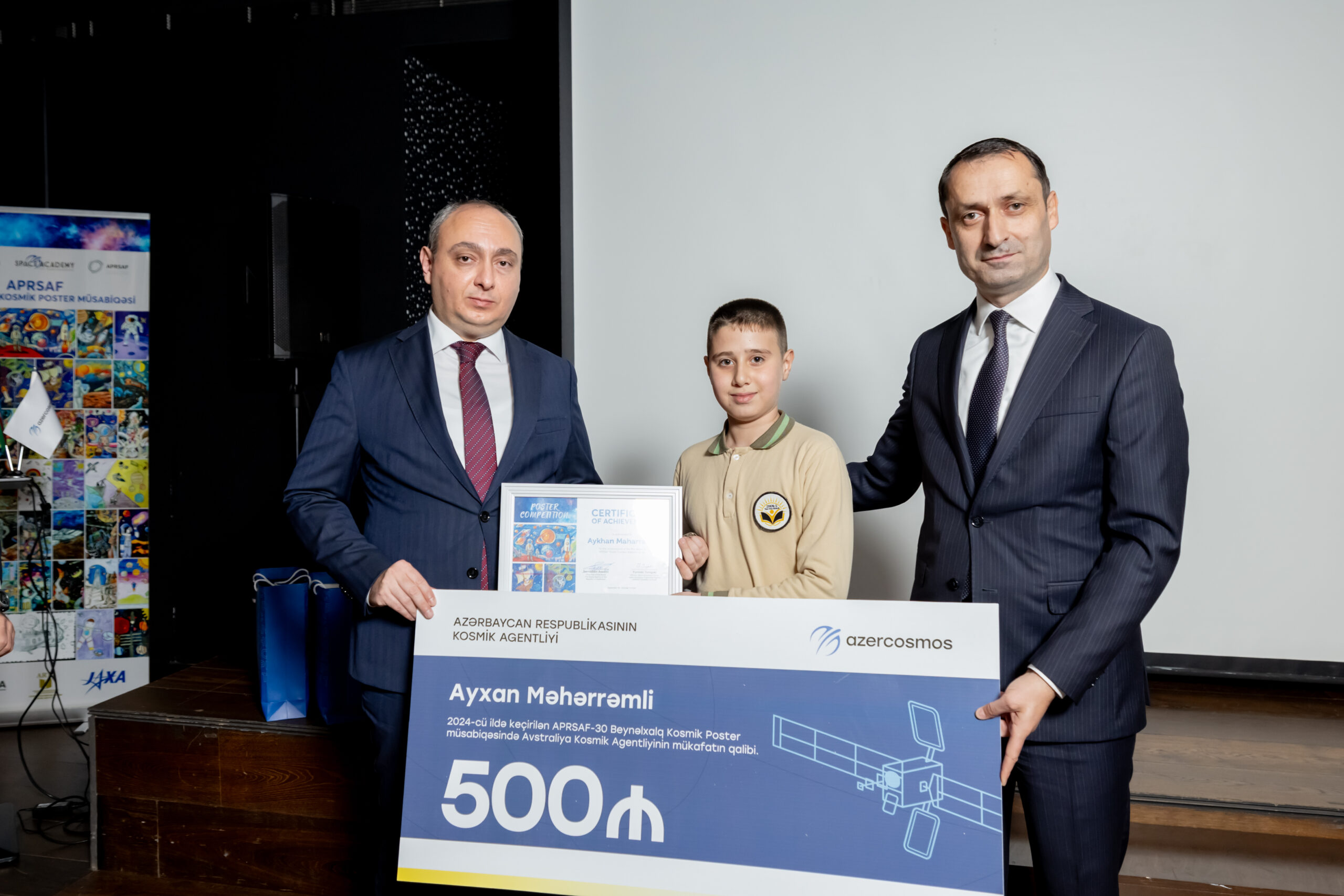 Beynəlxalq Kosmik Poster Müsabiqəsinin qalibləri mükafatlandırılıb