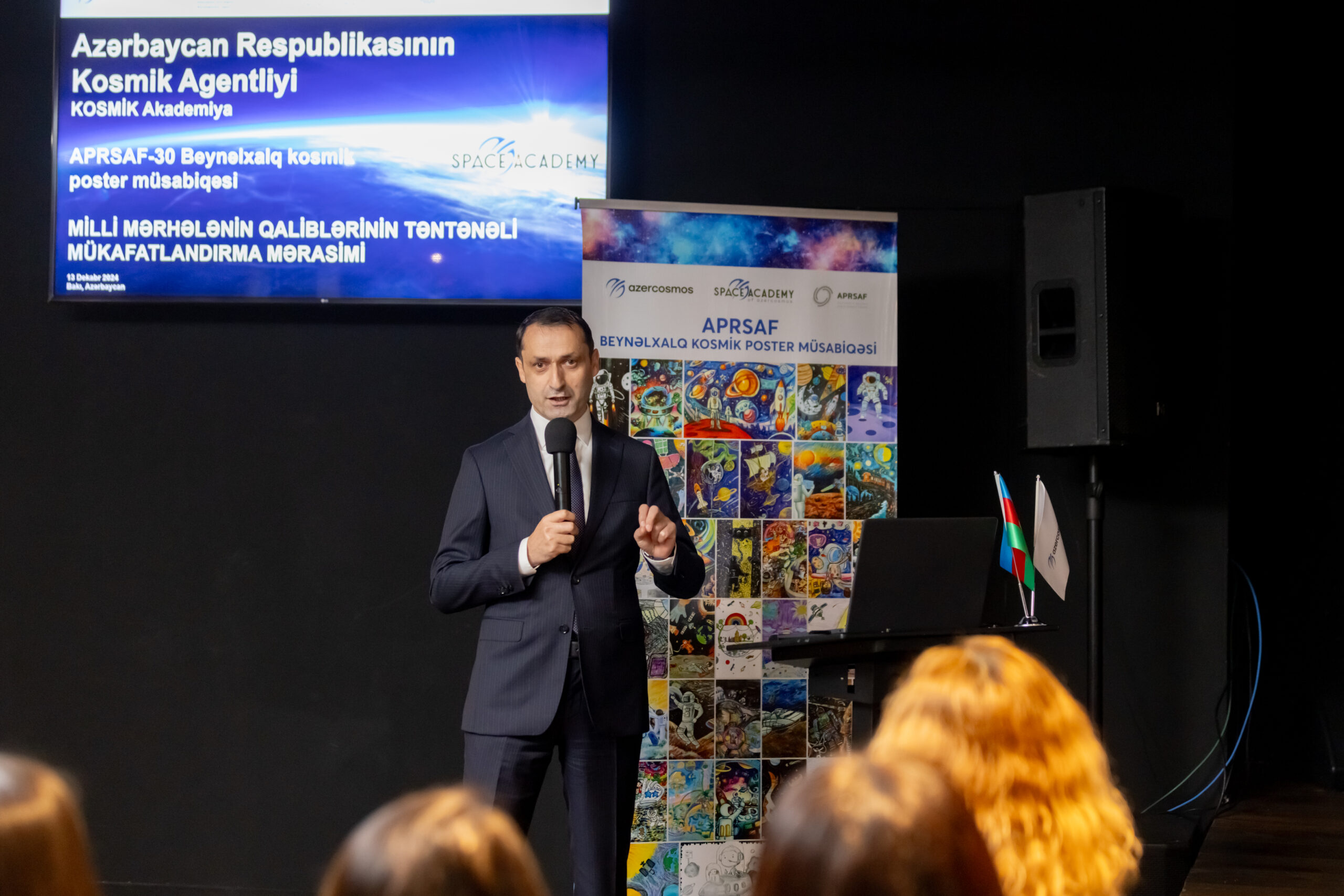 Beynəlxalq Kosmik Poster Müsabiqəsinin qalibləri mükafatlandırılıb