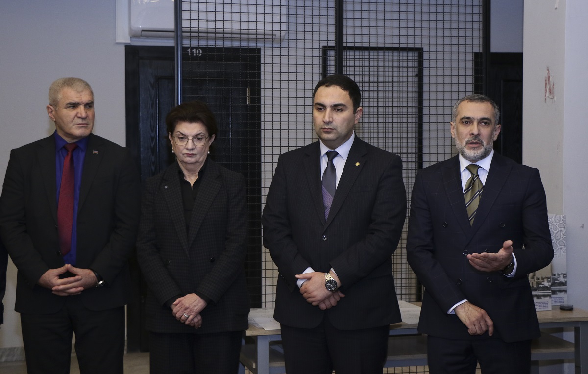 Beynəlxalq müsabiqədə qalib olan AzMİU tələbələrinə fəxri diplomlar təqdim edilib