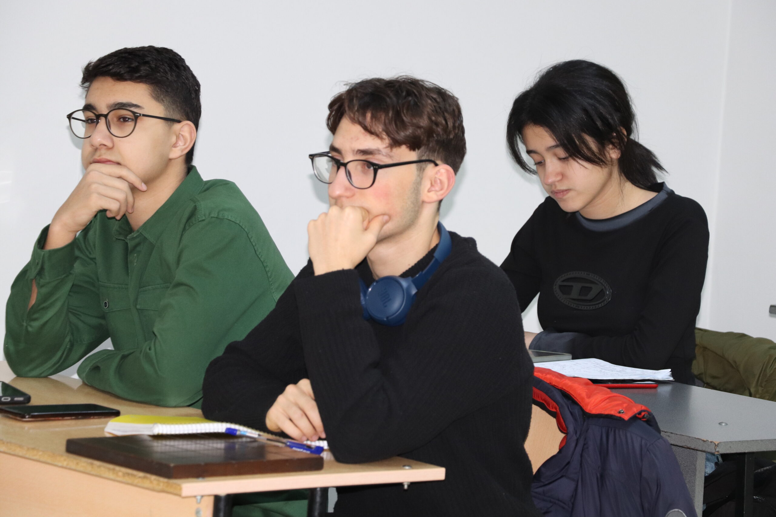 Beynəlxalq olimpiadalara hazırlıq dərsləri interaktiv metodlarla keçirilir 