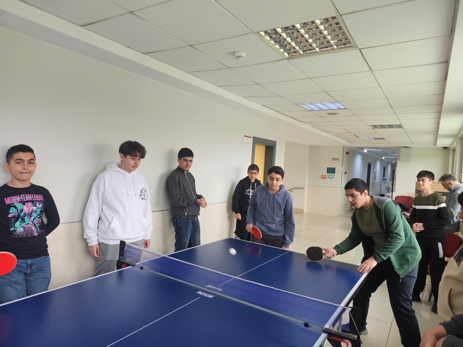 Beynəlxalq olimpiadalara hazırlıq mərkəzinin şagirdlərinə riyaziyyatdan intensiv dərslər keçirilib