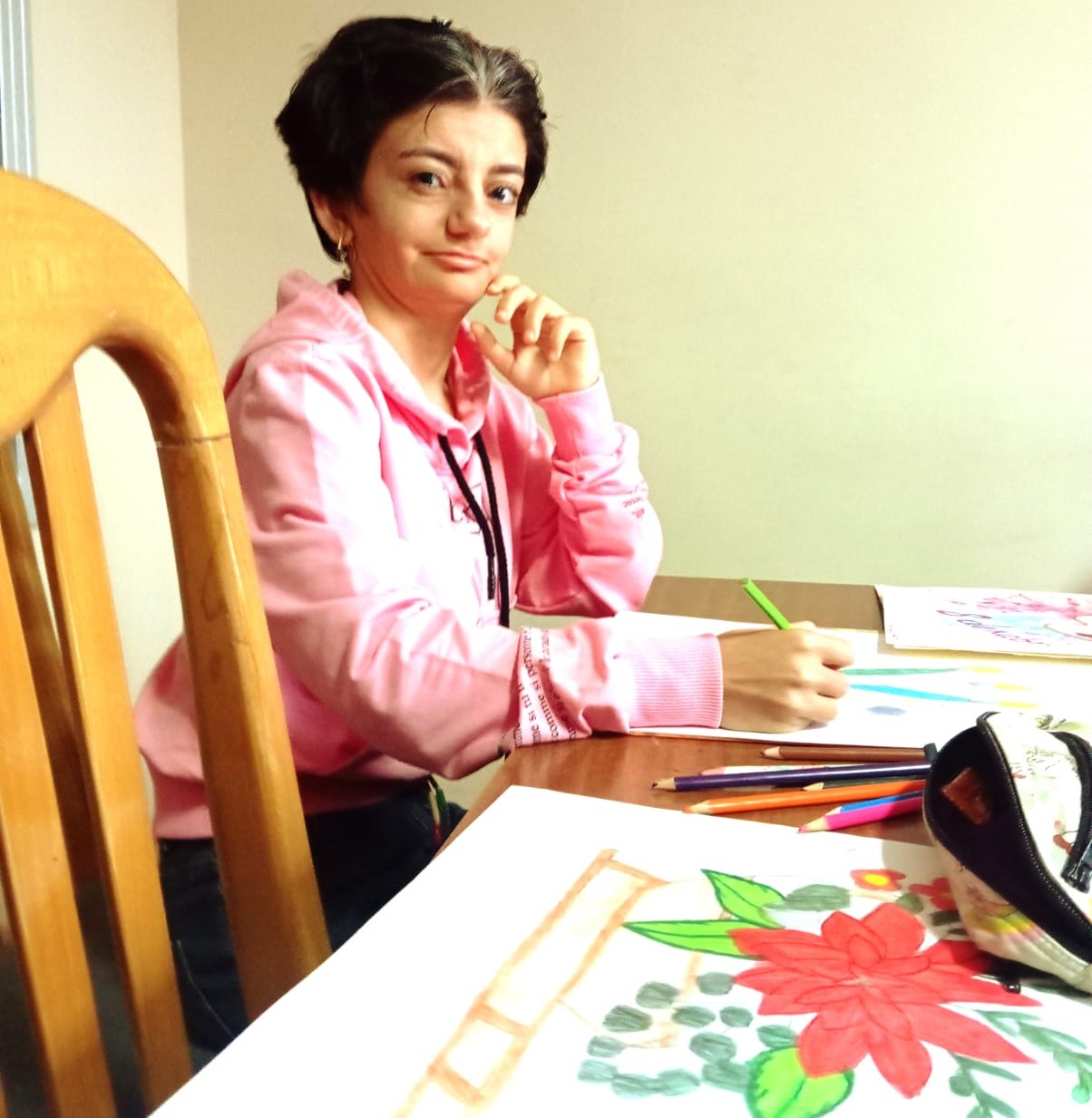 “Bəzi şagirdlərimizi gələcəyin məşhur rəssamları kimi görürük” – Naxçıvanın Yaradıcılıq Mərkəzindən REPORTAJ