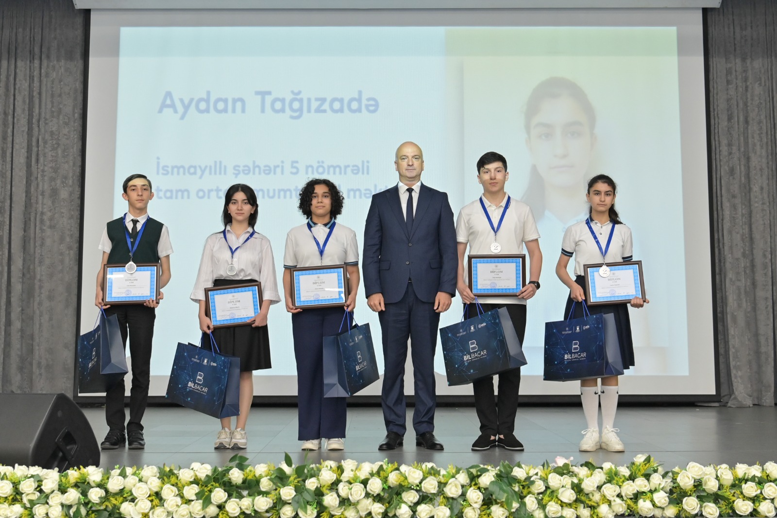 “BilBacar” müsabiqəsinin qalibləri mükafatlandırılıb