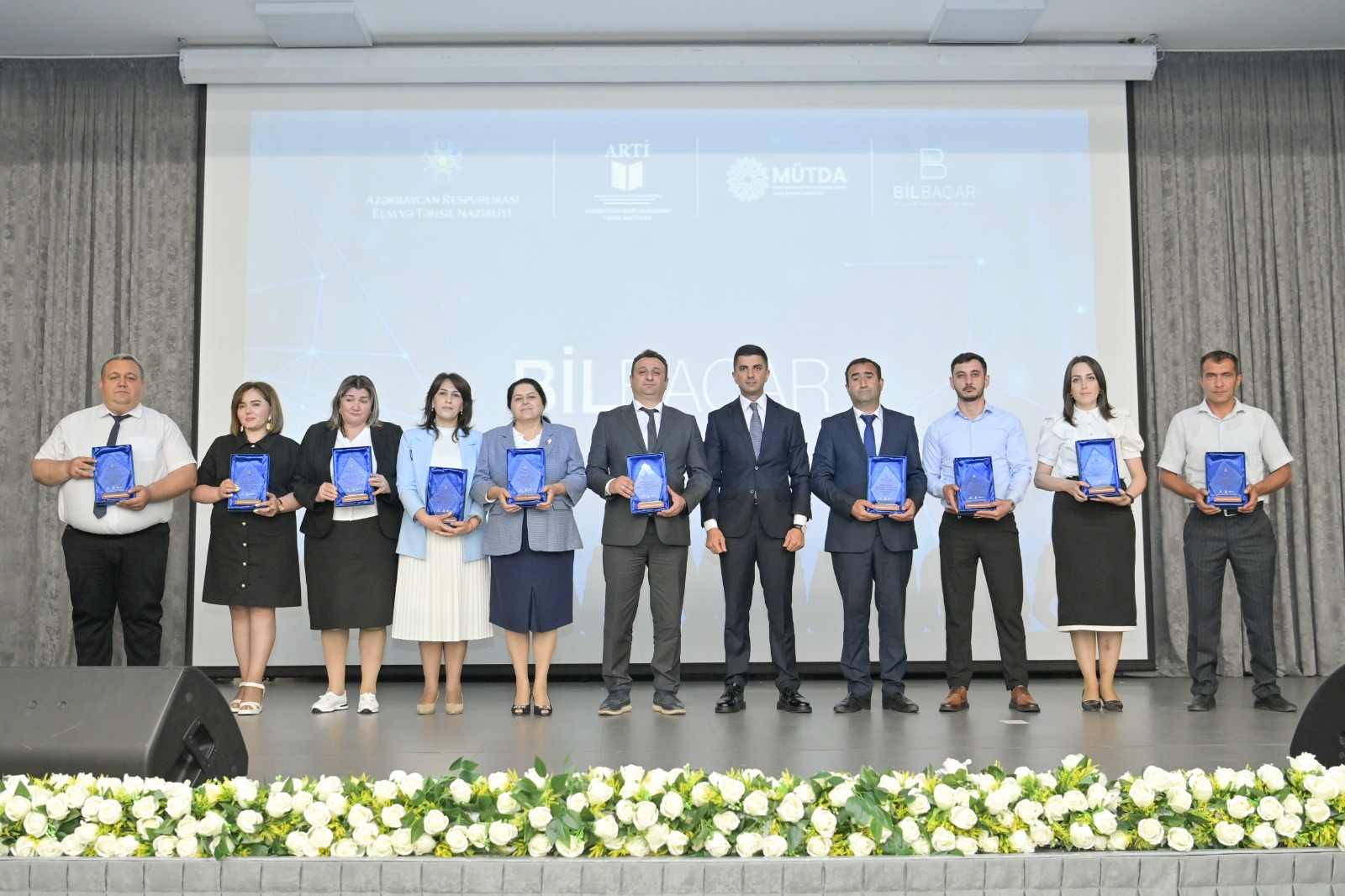“BilBacar” müsabiqəsinin qalibləri mükafatlandırılıb