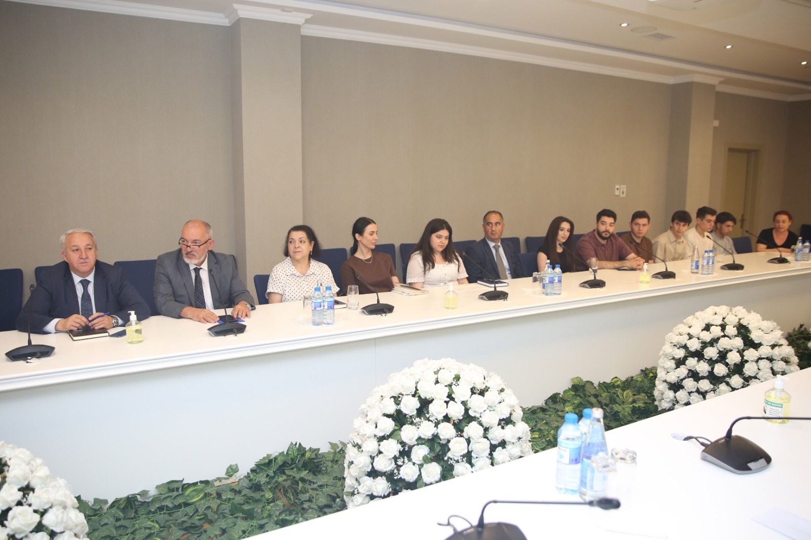 Bir qrup xeyriyyəçi BANM-in 9 tələbəsinin təhsil haqqını ödəyib