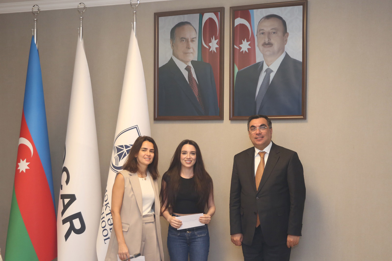 Bir qrup xeyriyyəçi BANM-in 9 tələbəsinin təhsil haqqını ödəyib