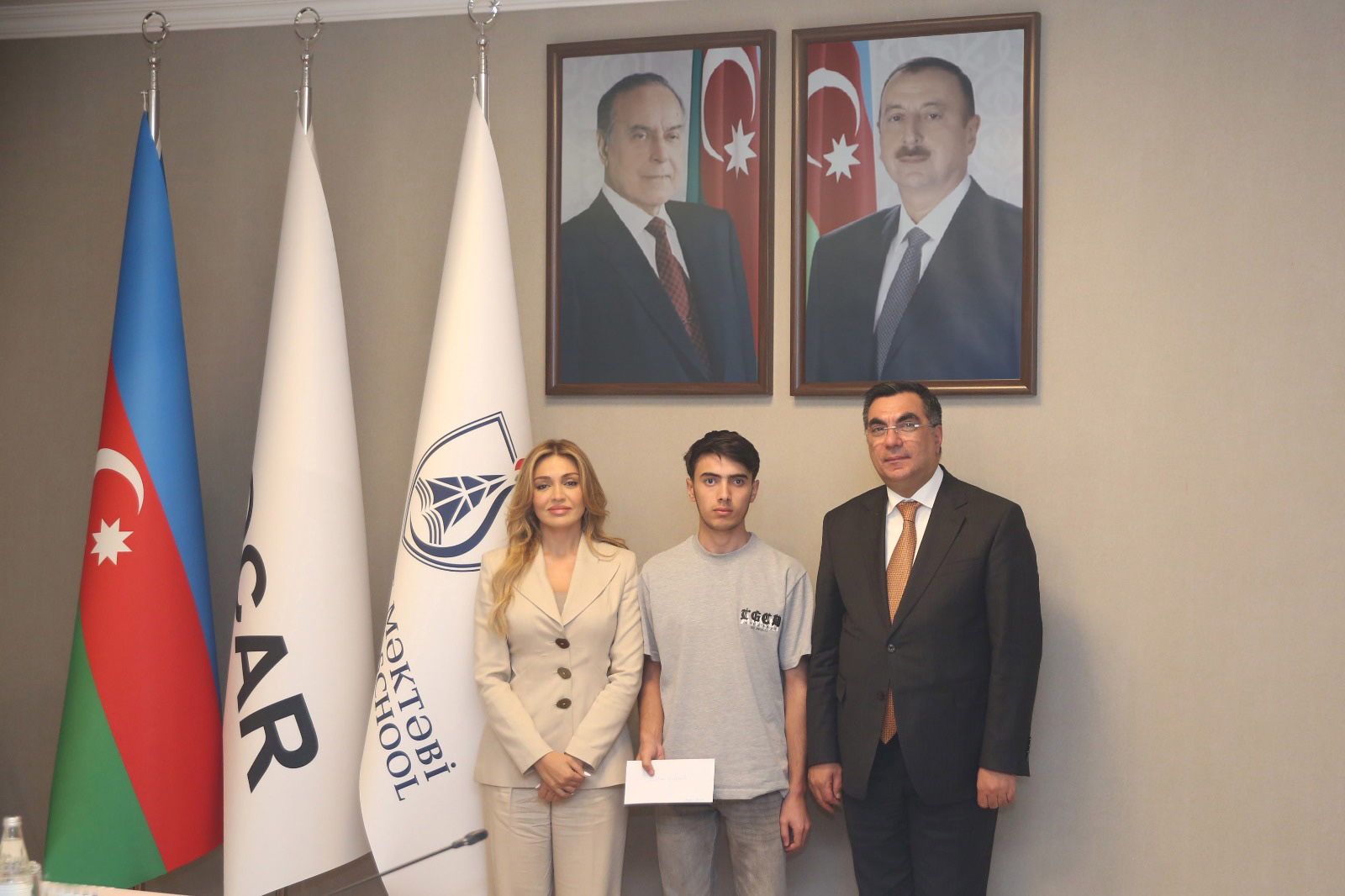 Bir qrup xeyriyyəçi BANM-in 9 tələbəsinin təhsil haqqını ödəyib