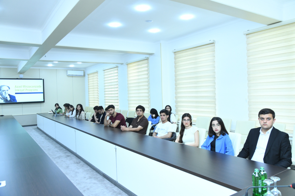 BMU-da “Azad Mirzəcanzadə İnkişaf Proqramı” ilə bağlı infosessiya keçirilib