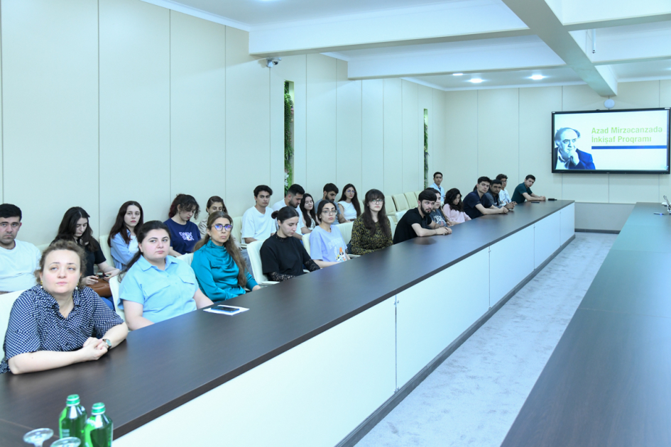 BMU-da “Azad Mirzəcanzadə İnkişaf Proqramı” ilə bağlı infosessiya keçirilib