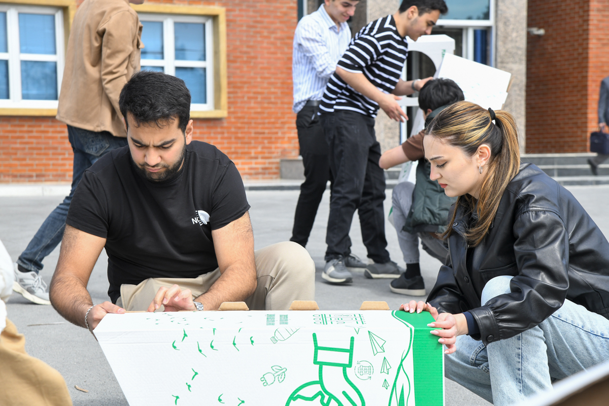 BMU-da “Eco Hub” layihəsi çərçivəsində çeşidləmə qutuları yerləşdirilib