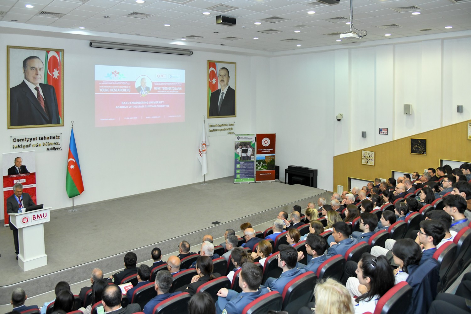 BMU-da Gənc Tədqiqatçıların IX Beynəlxalq Elmi Konfransı keçirilir 
