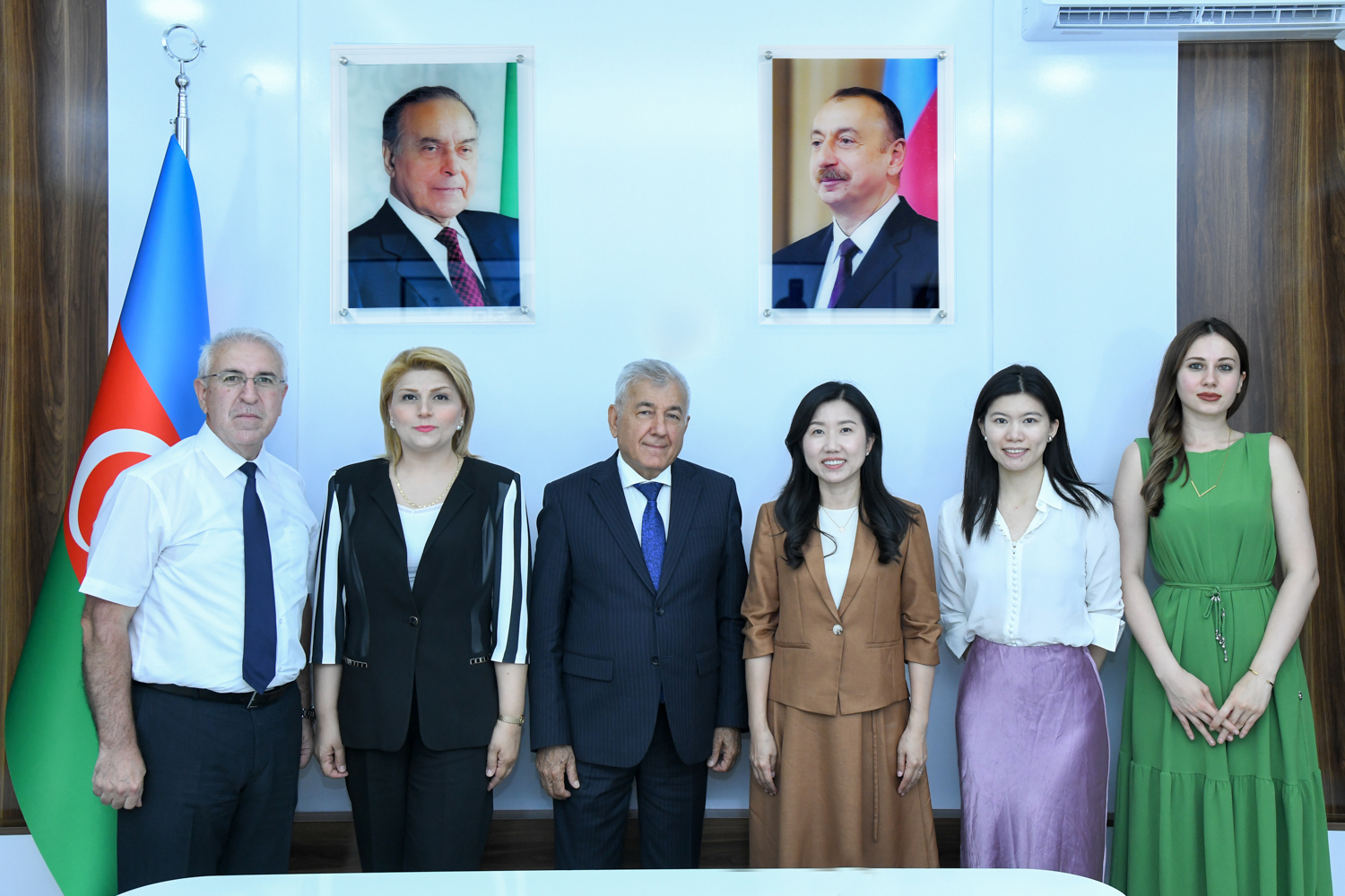 BMU-da “Huawei” şirkəti ilə əlaqələr müzakirə olunub