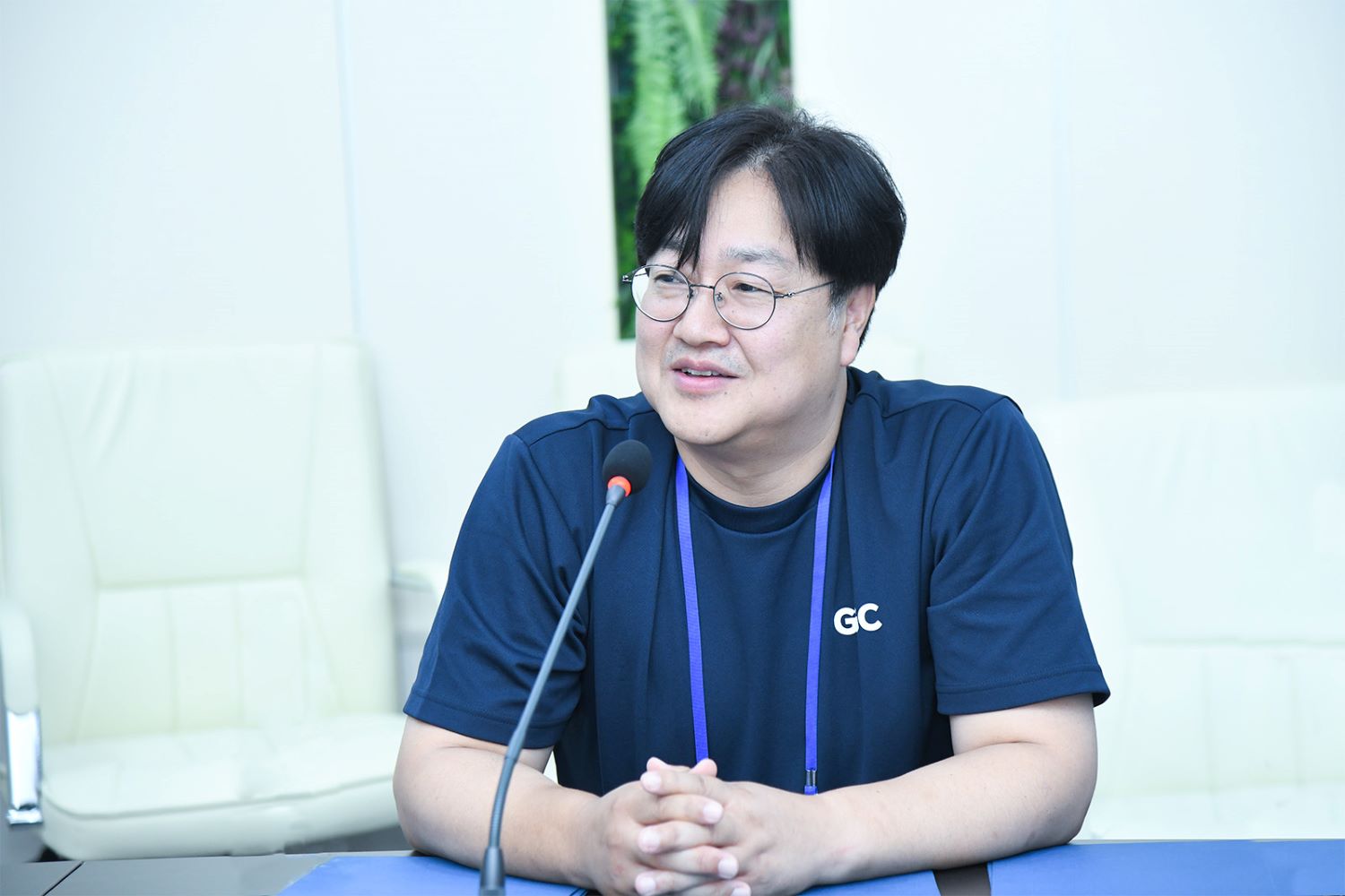 BMU-da iqlim böhranı ilə bağlı hakatonun iştirakçıları ilə görüş keçirilib