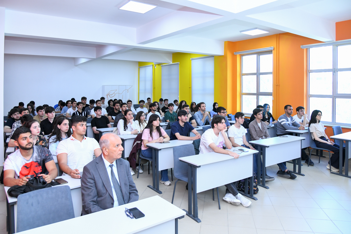 BMU-da kibertəhlükəsizlik mövzusunda seminar keçirilib 