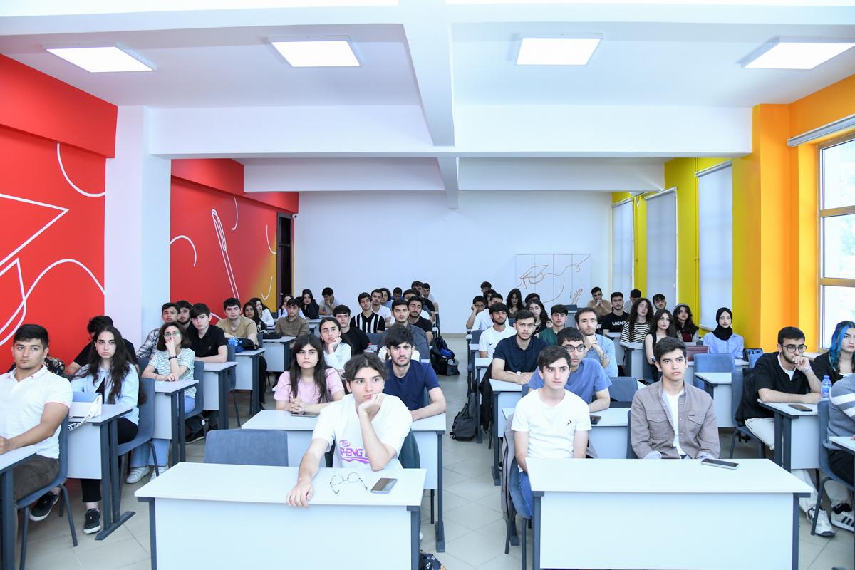 BMU-da kibertəhlükəsizlik mövzusunda seminar keçirilib