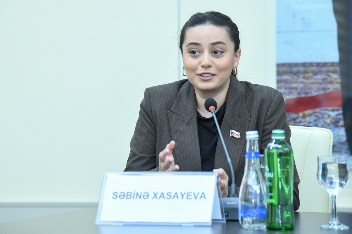 BMU-da millət vəkilləri ilə tələbələrin görüşü keçirilib