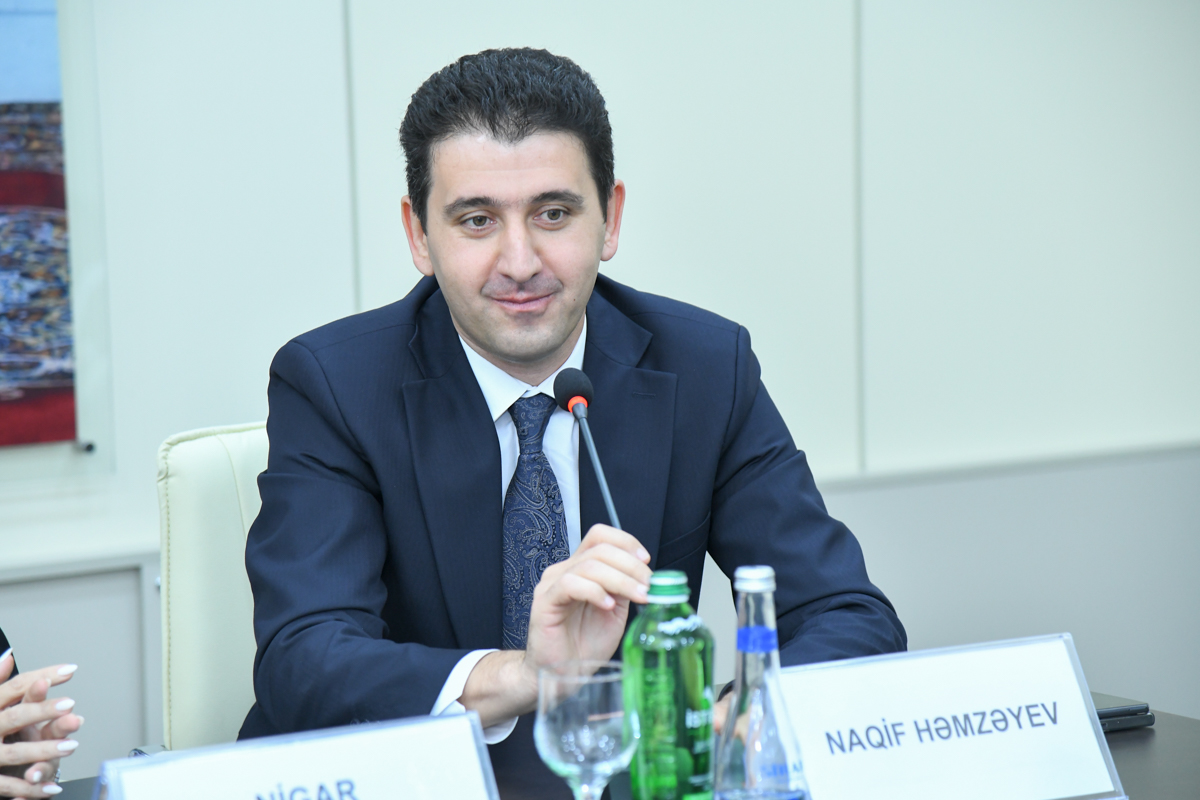 BMU-da millət vəkilləri ilə tələbələrin görüşü keçirilib