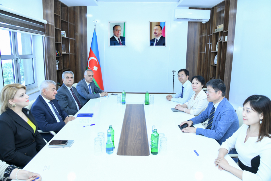 BMU-da Pekin Kimya Texnologiyaları Universitetinin nümayəndələri ilə görüş keçirilib 