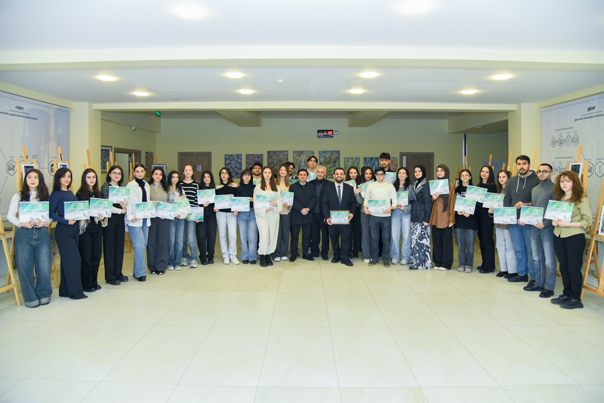 BMU-da yaradıcılıq sərgisi keçirilib