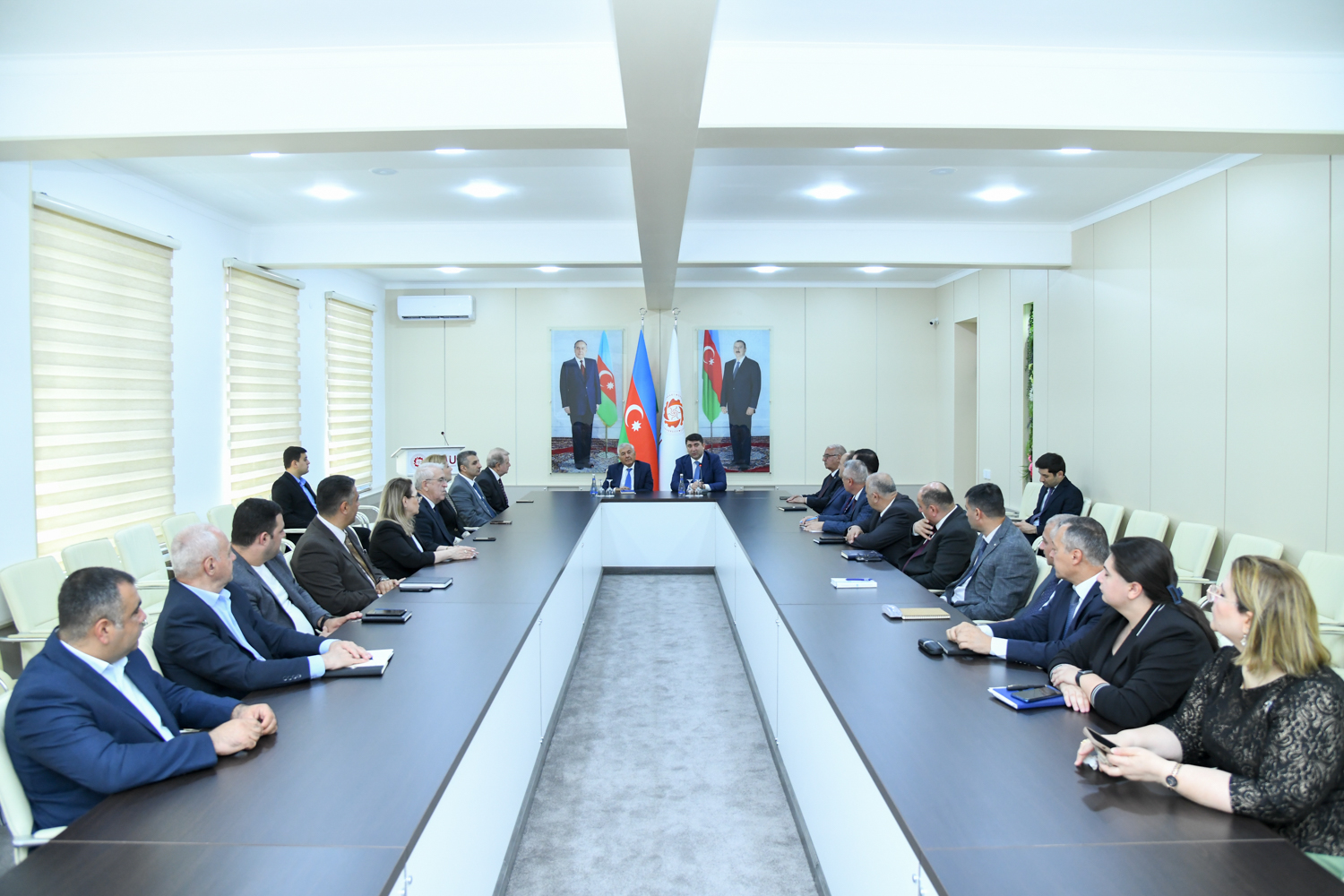 BMU ilə ATİAHİ arasında müzakirə formatında görüş keçirilib 