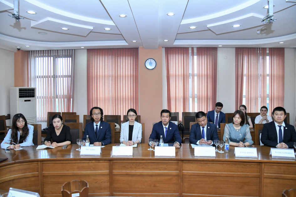 BMU ilə Lanzhou Maliyyə və İqtisadiyyat Universiteti arasında memorandum imzalanıb