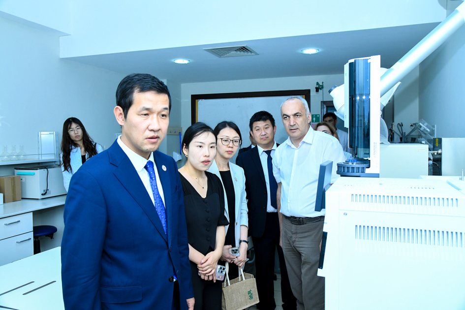 BMU ilə Lanzhou Maliyyə və İqtisadiyyat Universiteti arasında memorandum imzalanıb