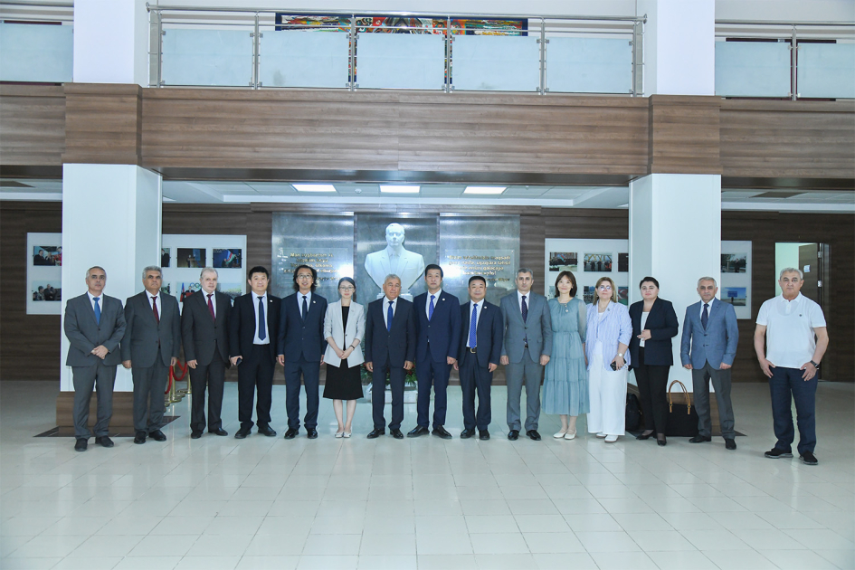 BMU ilə Lanzhou Maliyyə və İqtisadiyyat Universiteti arasında memorandum imzalanıb