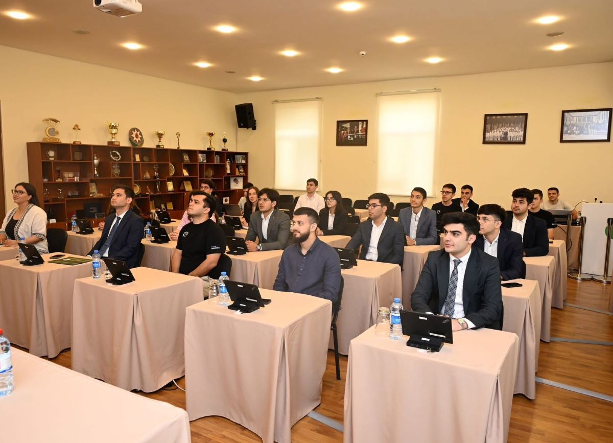 BMU-İNHA İDP tələbələri gənclərlə keçirilən görüşdə iştirak ediblər 