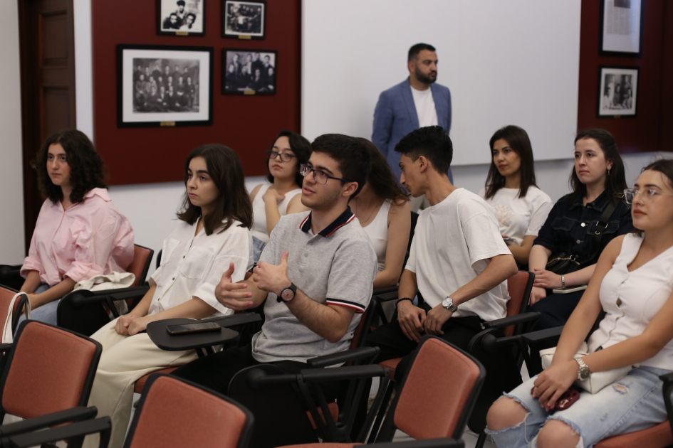 Bölgə gənclərinin rəqəmsal və süni intellekt savadlılığı artırılır