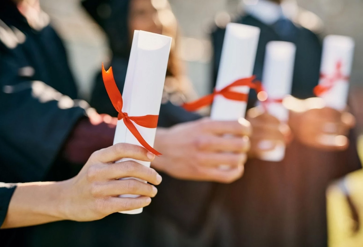 Böyük xərc, kiçik diplom: Sərmayənizi təhlükəyə atmayın! 