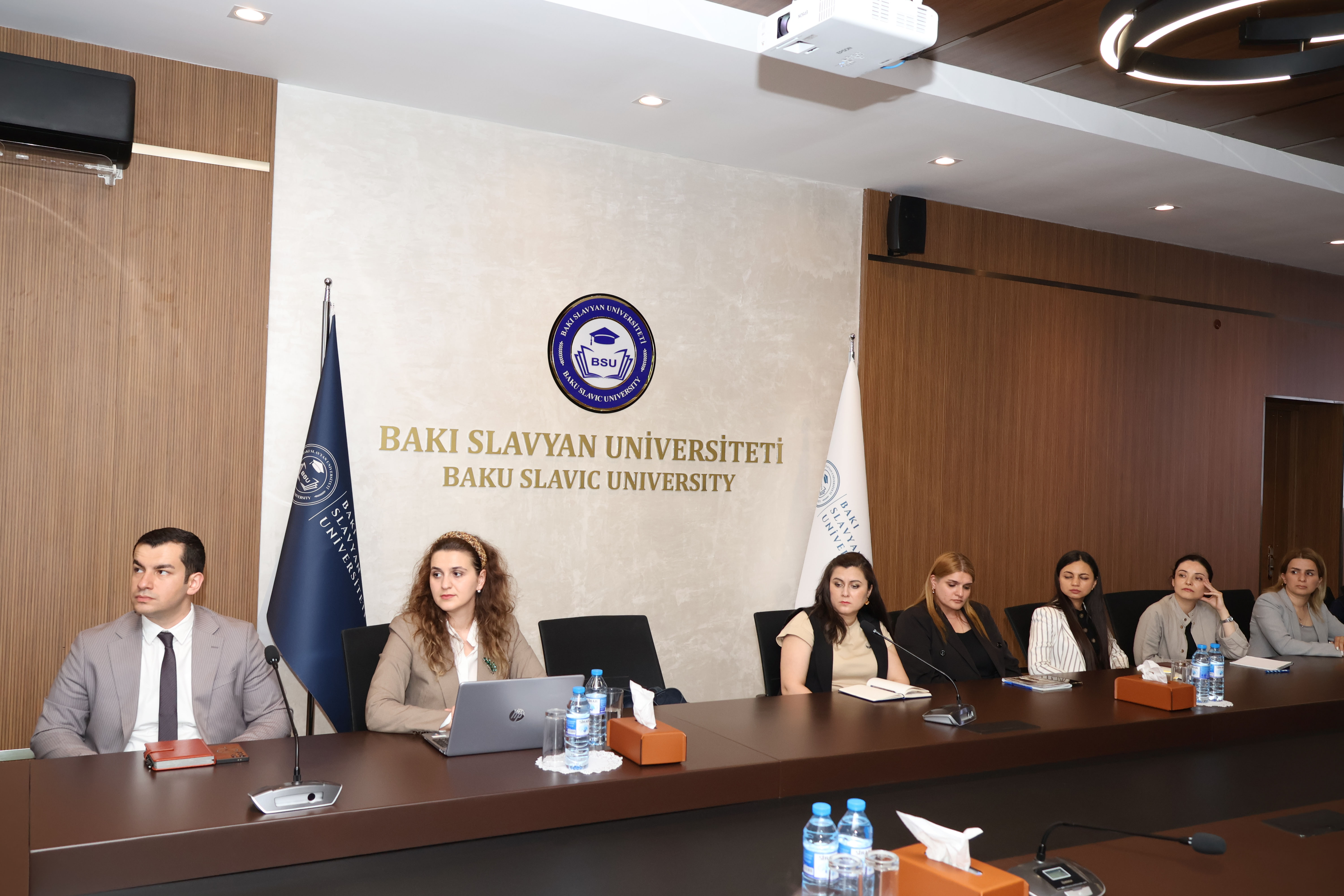 BSU-da “TəhsilPlus” kartı ilə bağlı müzakirə formatında görüş keçirilib