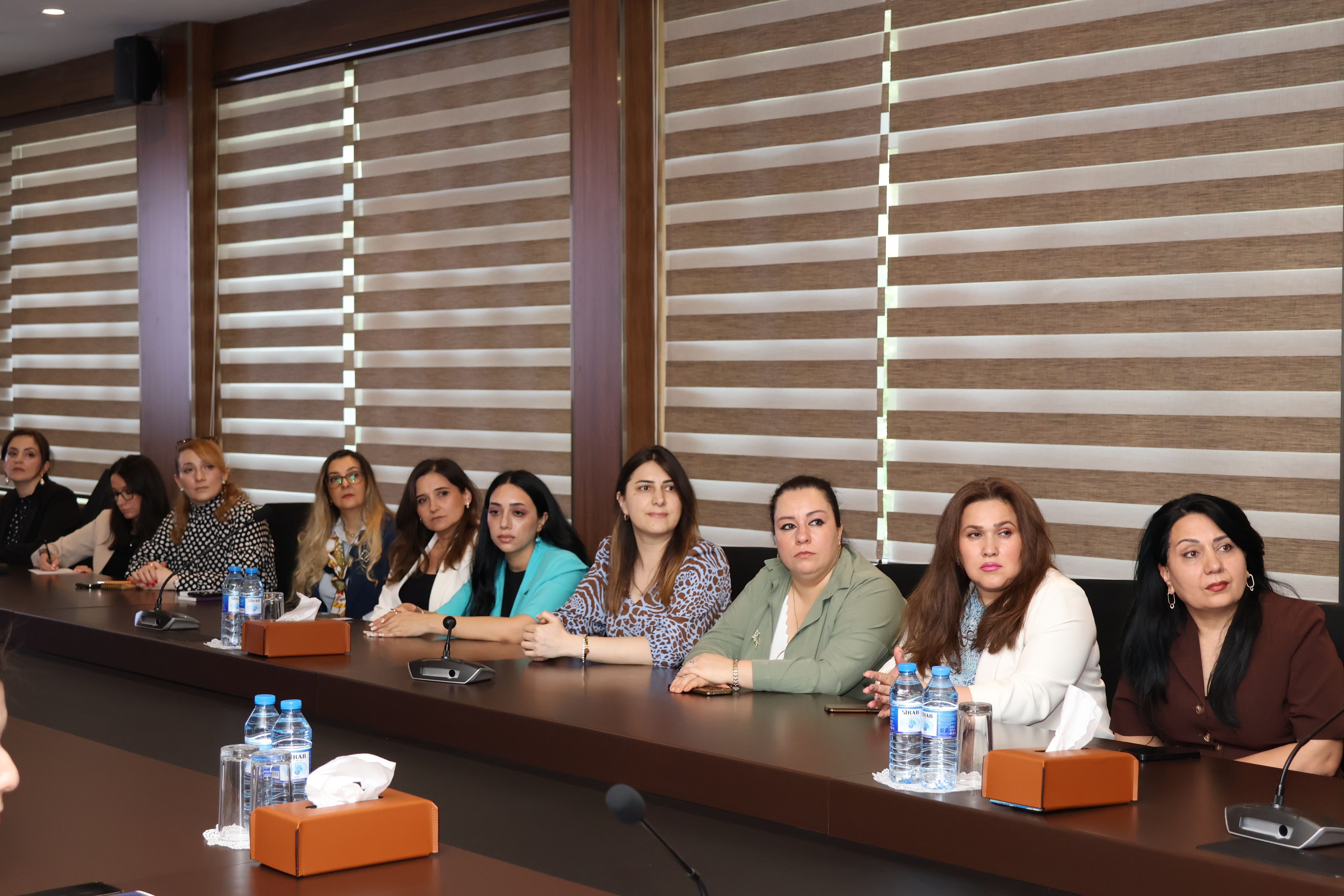 BSU-da “TəhsilPlus” kartı ilə bağlı müzakirə formatında görüş keçirilib