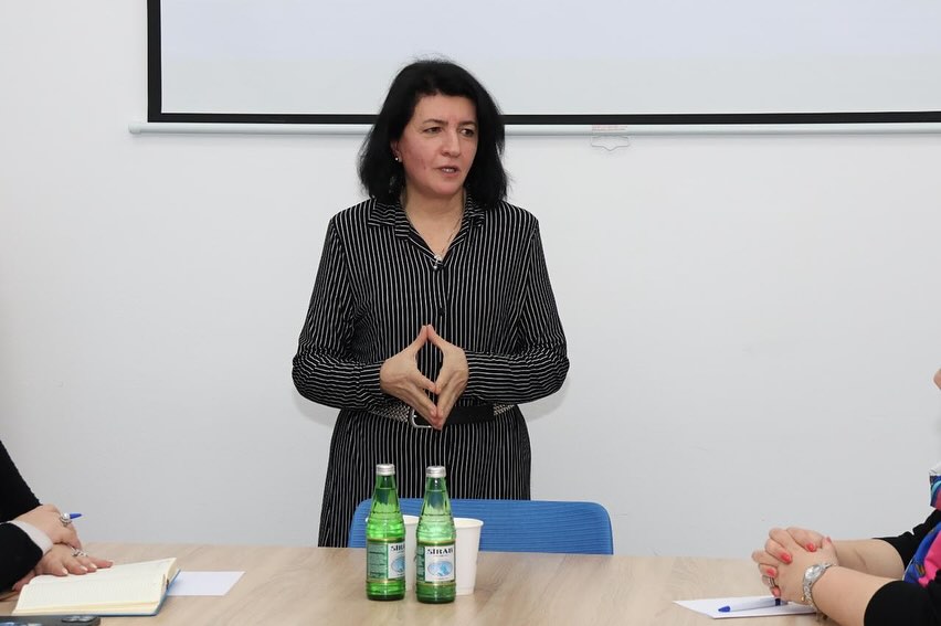 BSU-da “Ünsiyyət və təqdimat mədəniyyətinin ünsürləri” adlı təlim keçirilib