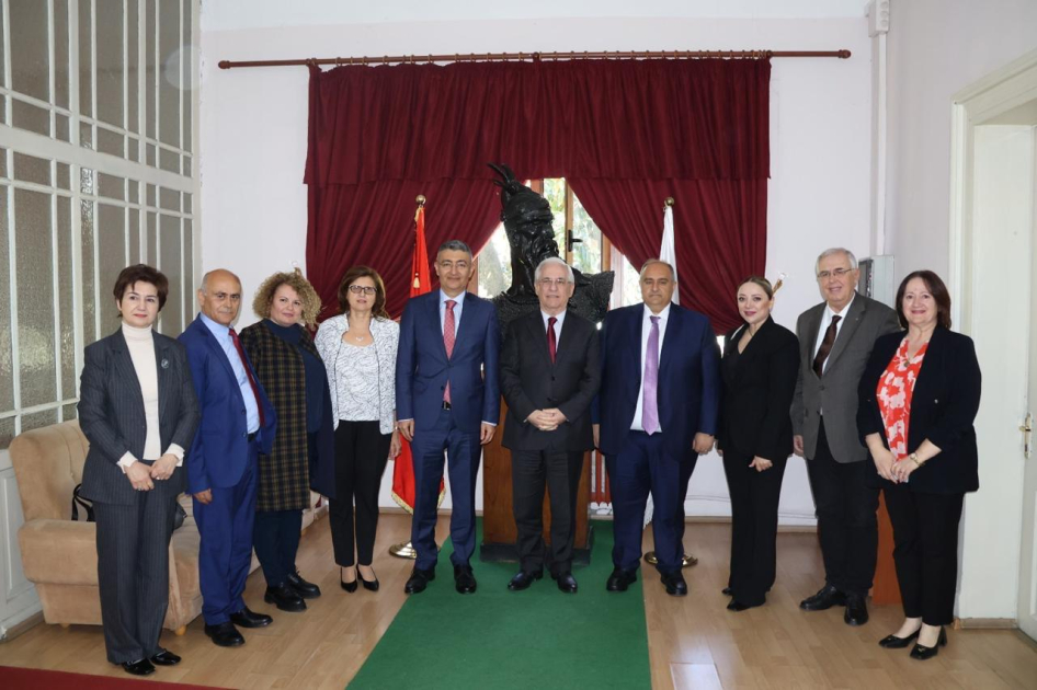 BSU-nun rektoru Albaniya Milli Elmlər Akademiyasının Prezidenti ilə görüşüb