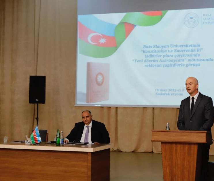 BSU-nun rektoru Sədərək rayonunda məktəblilərlə görüşüb