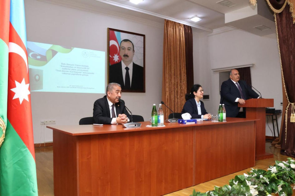 BSU-nun rektoru “Yeni dövrün Azərbaycanı” mövzusunda şagirdlərlə növbəti görüş keçirib