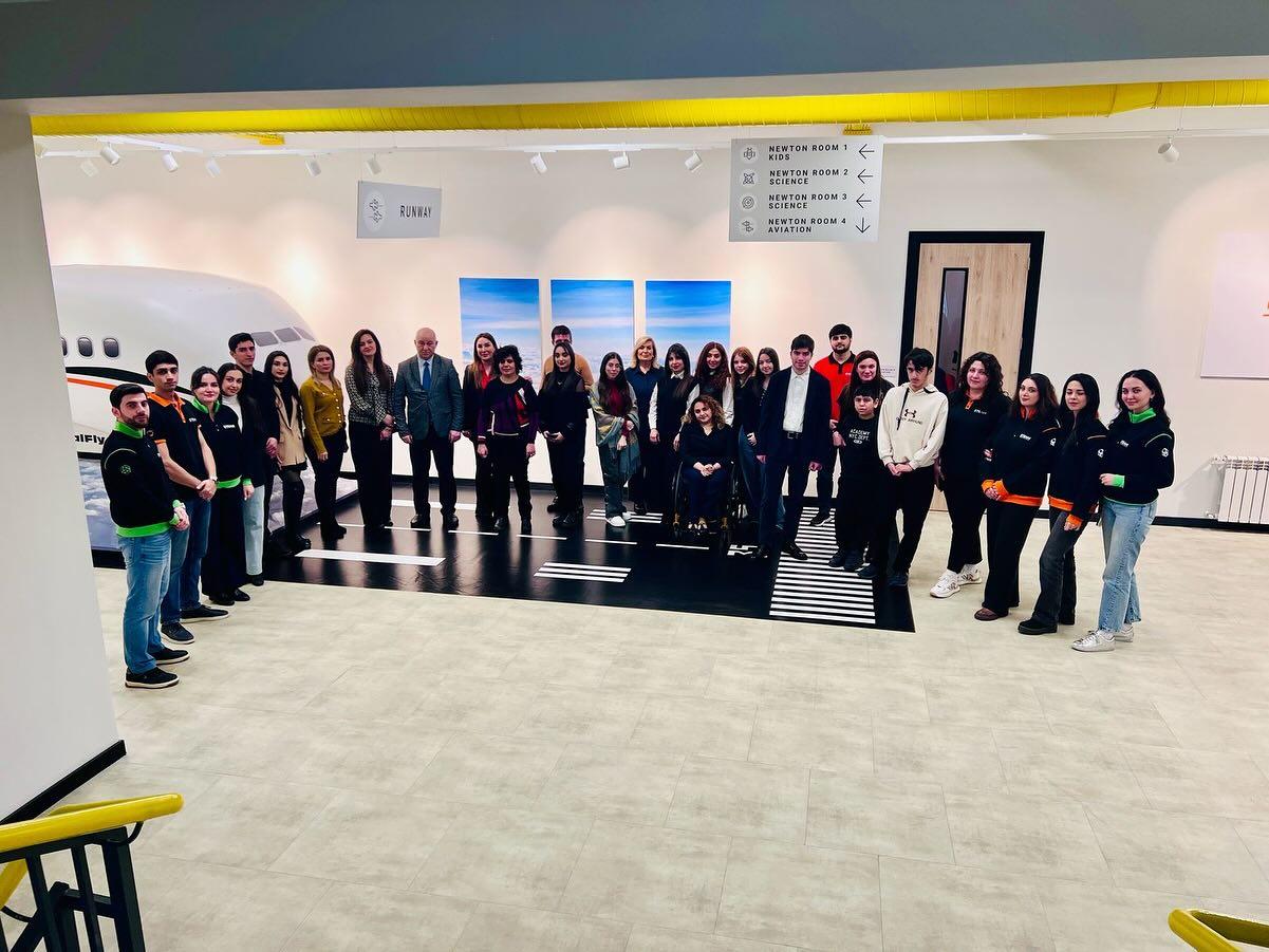 BSU-nun tələbə və müəllimləri STEAM İnnovasiya Mərkəzində olublar