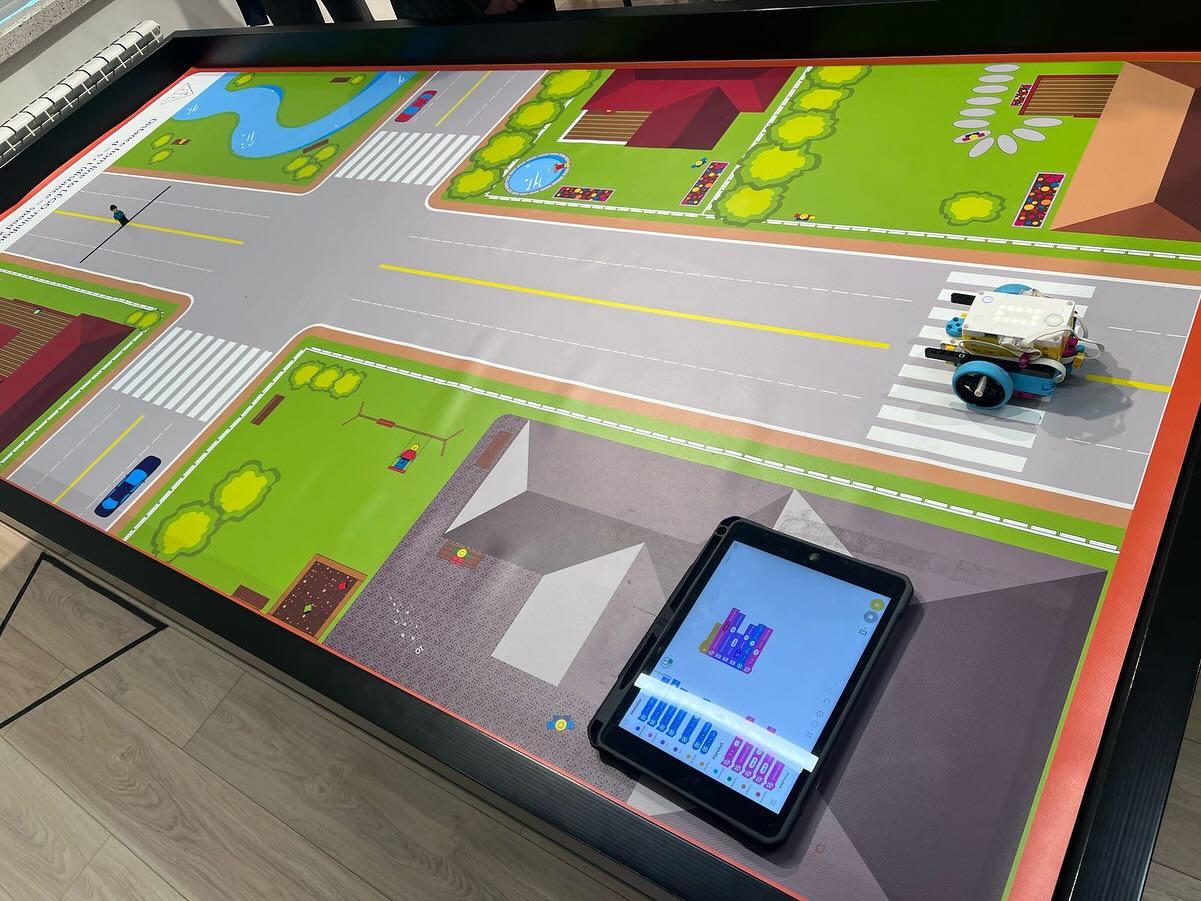 BSU-nun tələbə və müəllimləri STEAM İnnovasiya Mərkəzində olublar