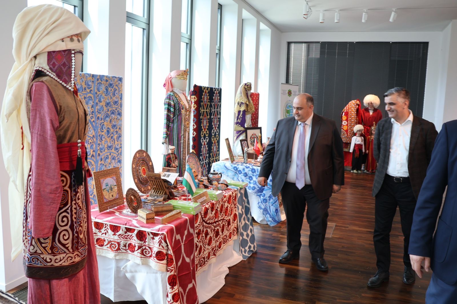 BSU rektoru Berlində keçirilən konfransda çıxış edib