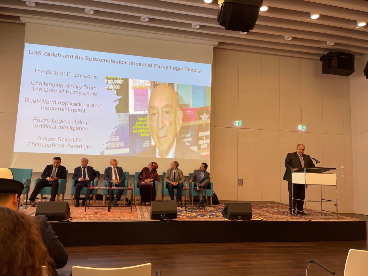 BSU rektoru Berlində keçirilən konfransda çıxış edib