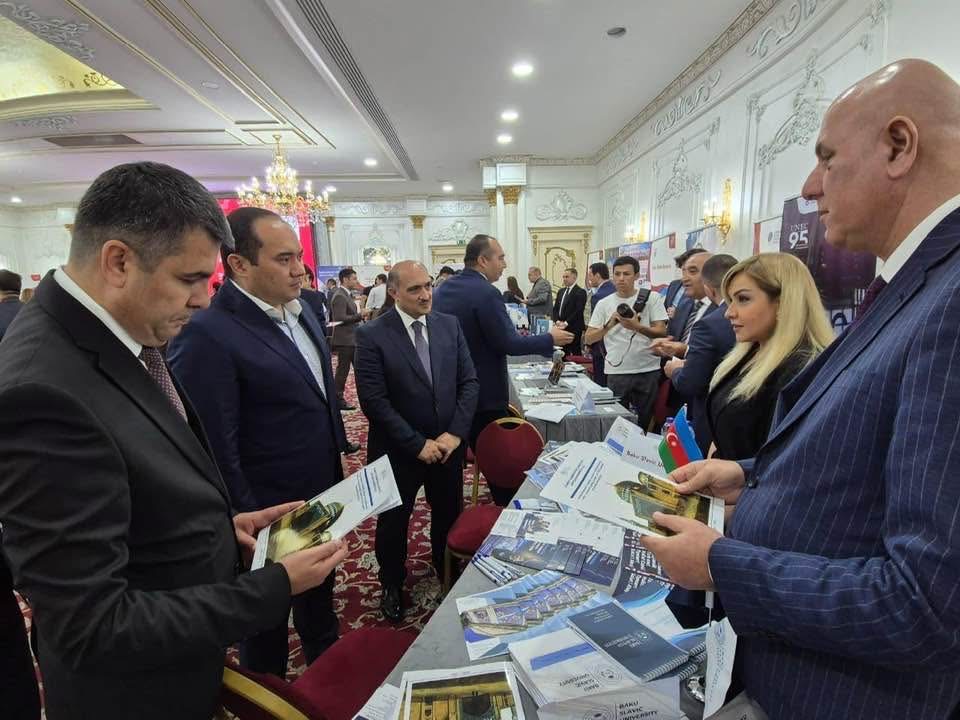 BSU tərəfindən özbək dilinə tərcümə olunan "Qərbi Azərbaycana qayıdış" Konsepsiyası sərgilənib