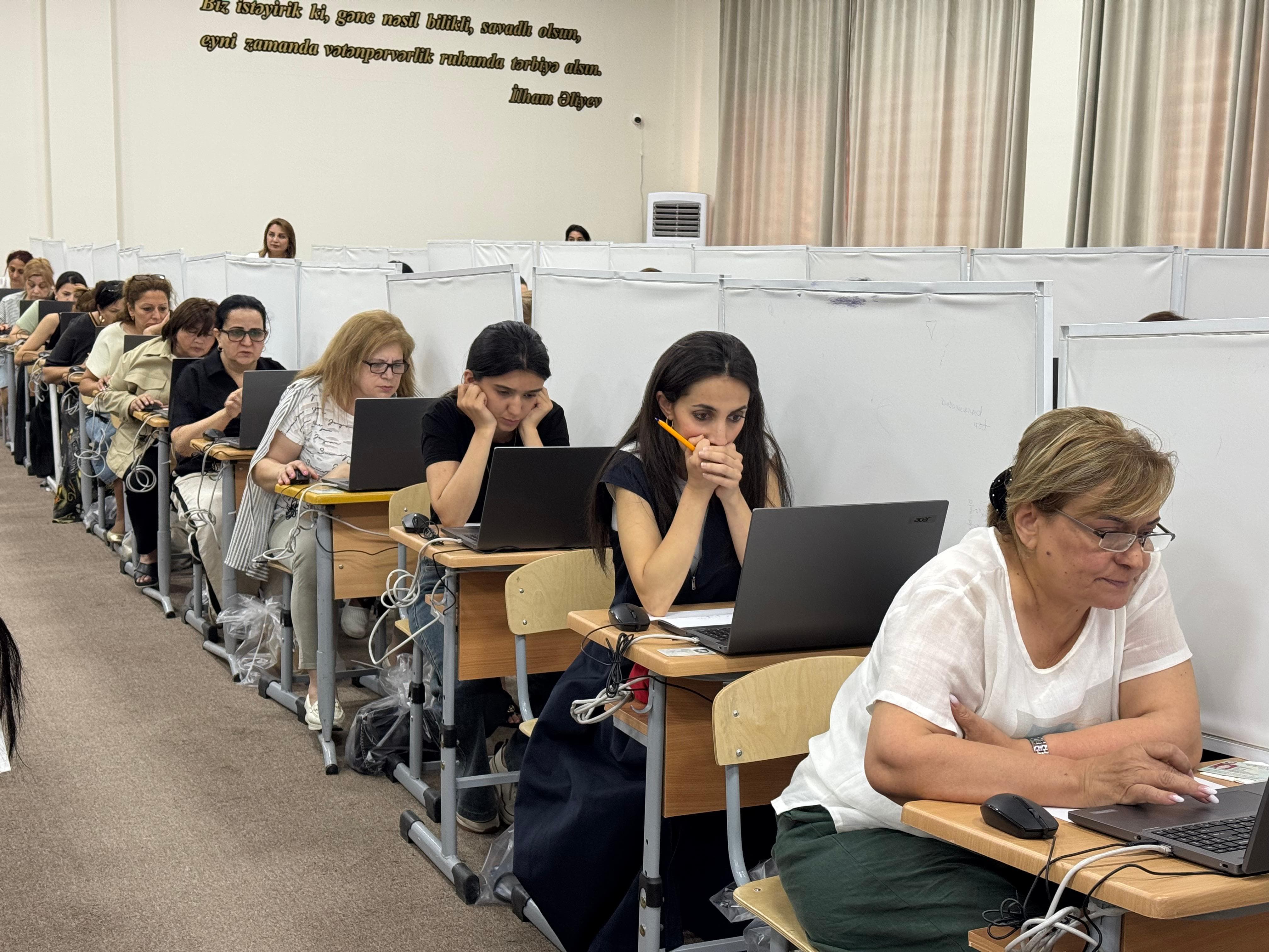 Bu gün müəllimlərin sertifikatlaşdırılması imtahanının ikinci günüdür

