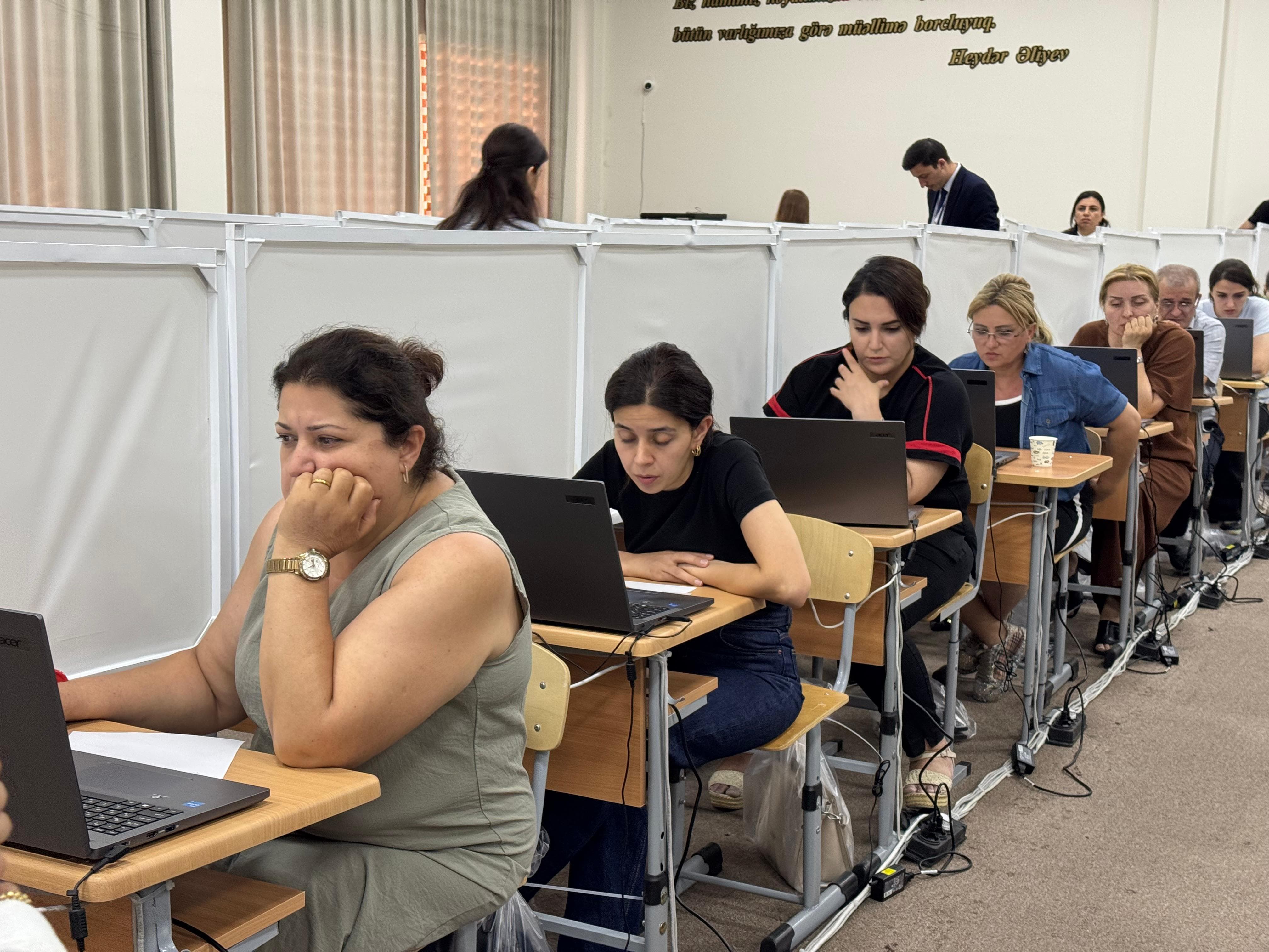 Bu gün müəllimlərin sertifikatlaşdırılması imtahanının ikinci günüdür

