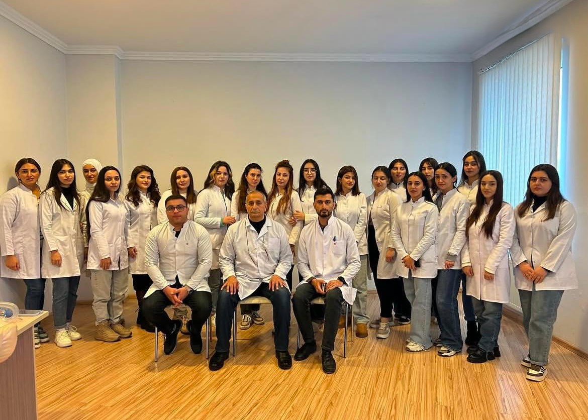 Bu kollecdə cəmi 11 oğlan oxuyur – REPORTAJ 