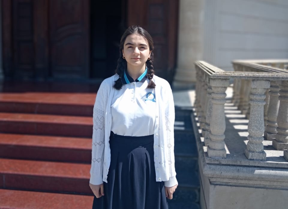 “Bu uğur mənim üçün yeni başlanğıcdır” - 300 bal toplayan Ağsu məktəblisi 