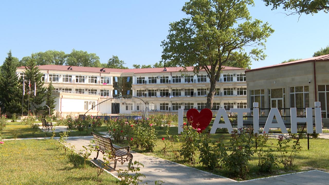 “Buradan getmək istəmirik” – Həmkarlar İttifaqının istirahət mərkəzlərində yay tətili