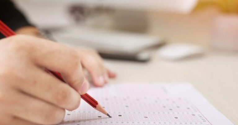 Buraxılış imtahanlarının doğru cavab etalonları açıqlanıb 